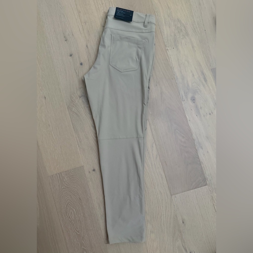 Lululemon ABC Pants Slim 32x28 Warpstreme Khaki Men’s Golf Chino Hemmed (NWT)